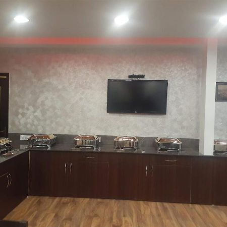 فندق Sanobar The Midtown موسوري المظهر الخارجي الصورة