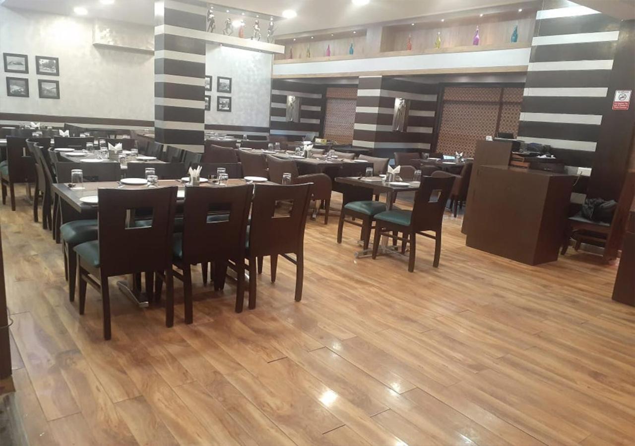 فندق Sanobar The Midtown موسوري المظهر الخارجي الصورة