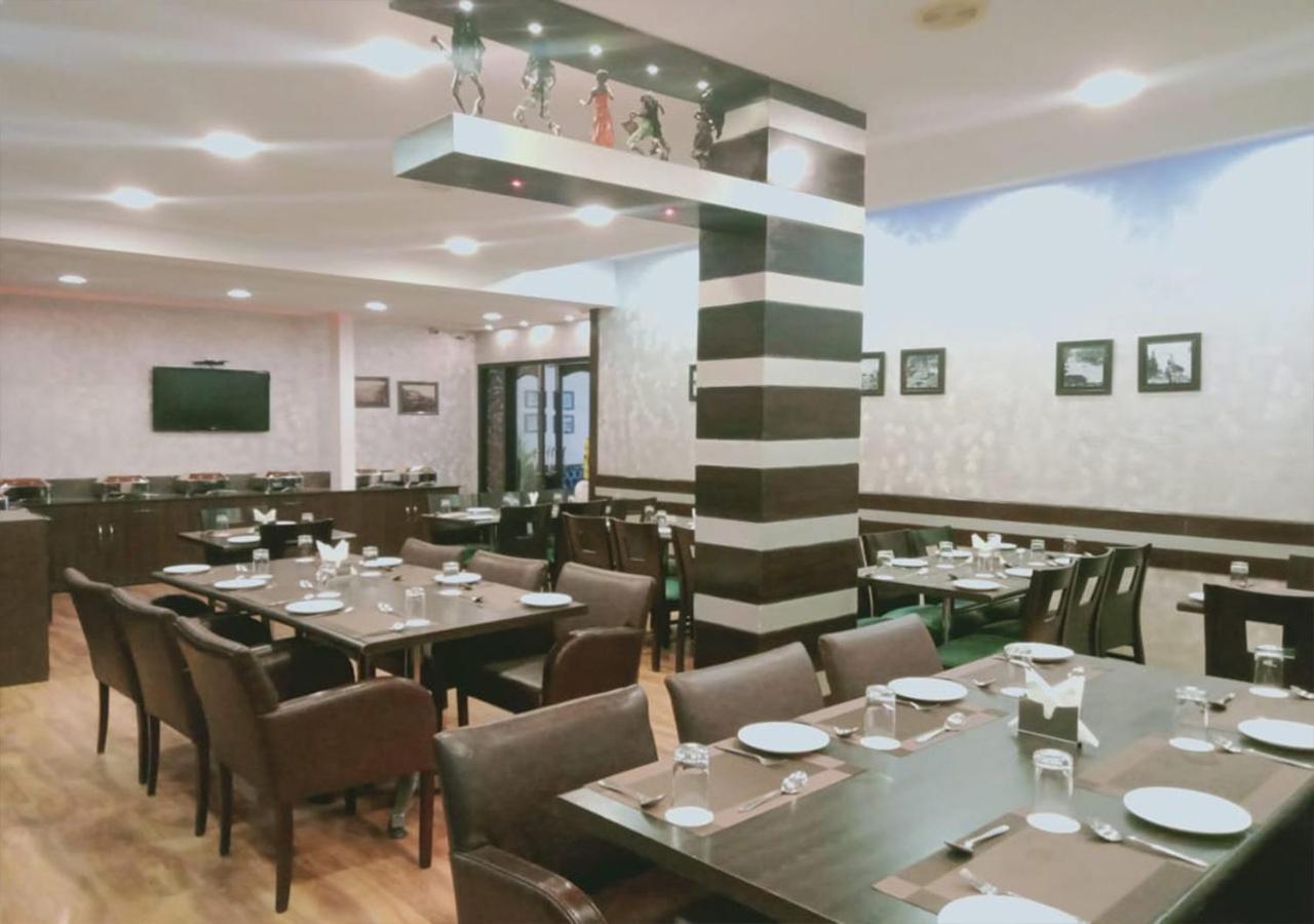 فندق Sanobar The Midtown موسوري المظهر الخارجي الصورة