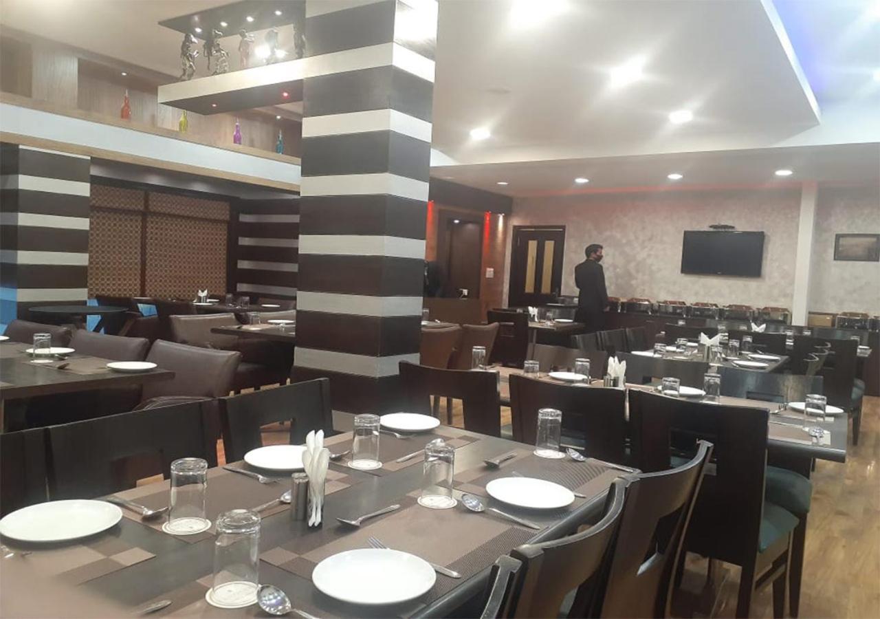 فندق Sanobar The Midtown موسوري المظهر الخارجي الصورة